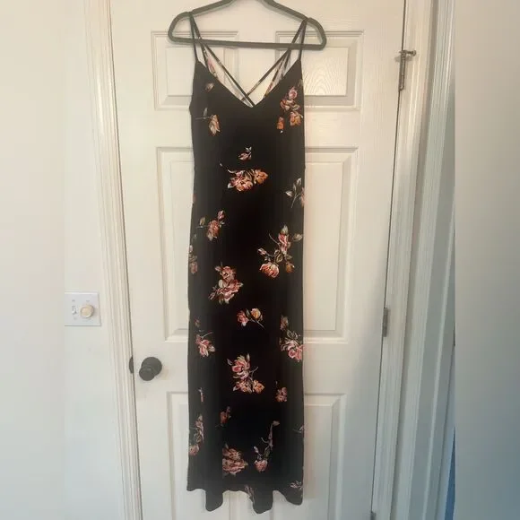 Nine Britton Dresses | Nine Britton Willow Brushed Knit Black Floral Maxi Dress | Color: Black/Pink | Size: Xl | Sandeecruz's Closet Nine Britton Dresses | Nine Britton Willow Brushed Knit Black Floral Maxi Dress | Color: Black/Pink | Size: Xl | Sandeecruz's Closet